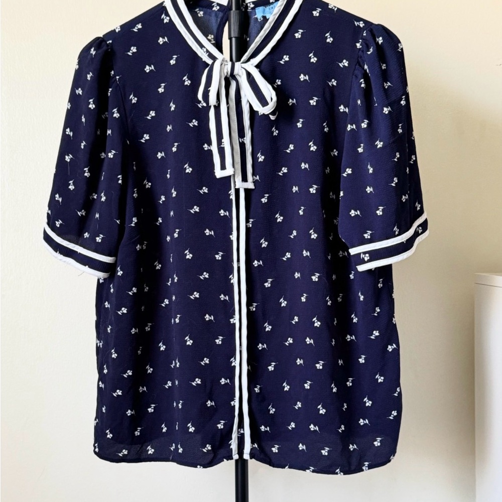 CeCe Tulip Ditsy Tie Neck Blouse